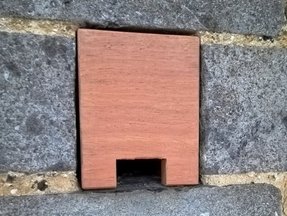 Transformation d'un trou de boulin en nichoir © Martine Wauters